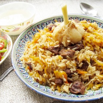 “Plovs” - sautēta jēra gaļa ar rīsiem